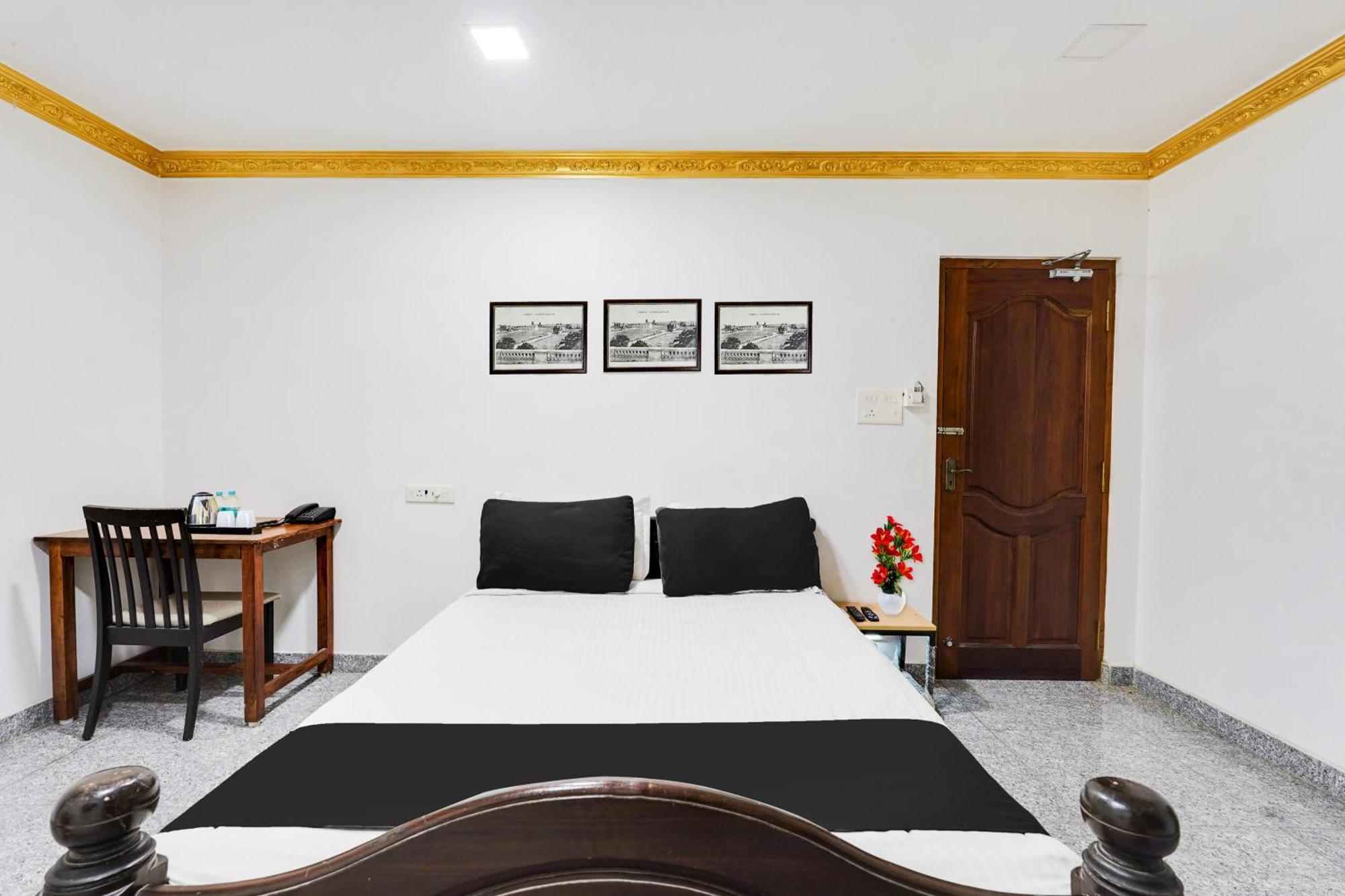 Super Hotel O White Town Formerly Seascape Residency Pondicherry Eksteriør bilde